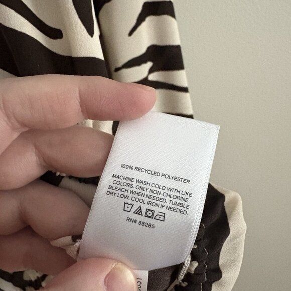 Express Women Size XL Animal Print Long Sleeve Off The Shoulder Cropped Blouse - Picture 7 of 8